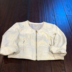 Chic off White Cropped leather Jacket